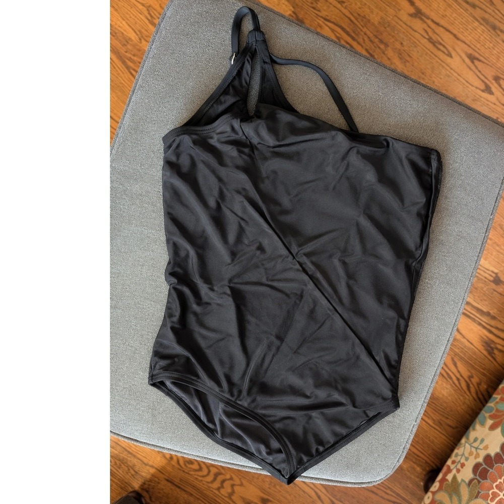 Lands' End Black One piece Shoulder Swimsuit Med 10–12 Cross Back Bathing Suit